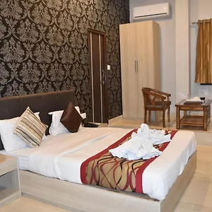 Hotel Thakur Boutique